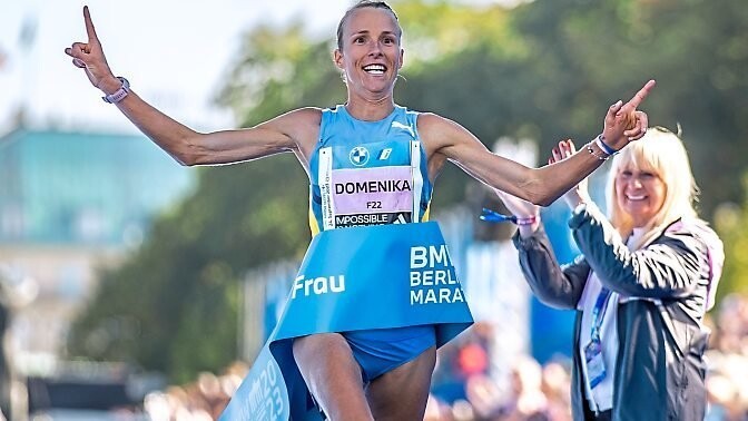 Domenika Mayer bei ihrem Siegeslauf in Berlin.