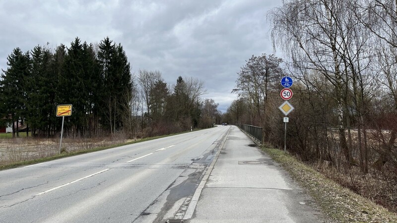 Es ist noch ungewohnt: Tempo 50 bei der Ortsausfahrt, wo man früher 70 Stundenkilometer fahren durfte.