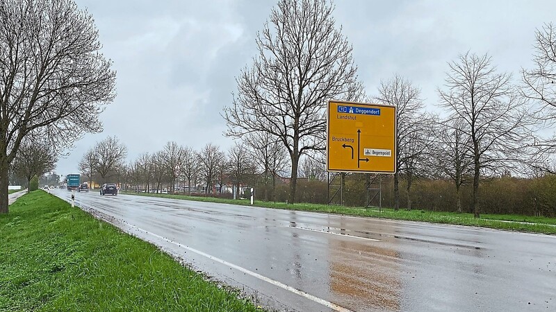 Wer mit dem Auto zwischen Moosburg und Degernpoint fährt, sollte (nicht nur) am Freitag keinesfalls schneller als 70 km/h fahren.