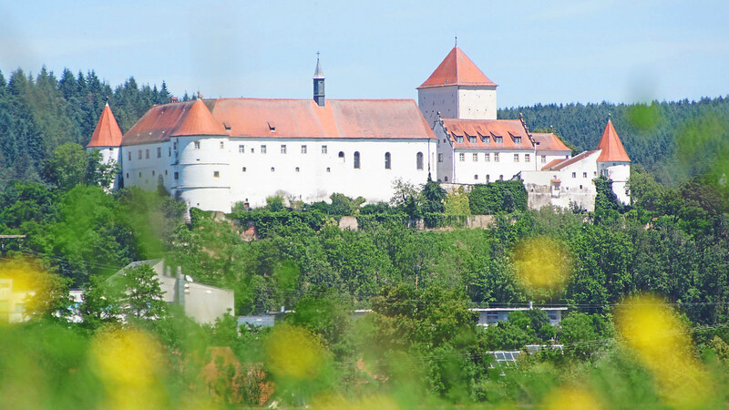 Das Wörther Schloss ist eine markante Erscheinung, die schon von vielen Kilometern Entfernung zu sehen ist. In dem Baudenkmal ist seit 1988 ein Seniorenheim untergebracht. In dreieinhalb Jahren läuft der aktuelle Nutzungsvertrag aus. Und dann?