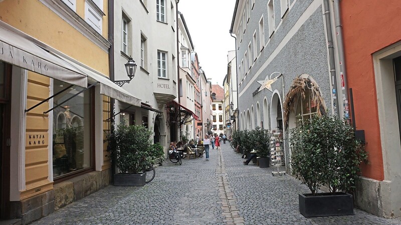 Blick in die Untere Bachgasse in Richtung Rathausplatz.