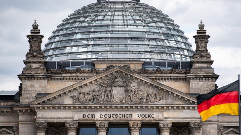 Klaus Sterzenbach berichtet für unsere Mediengruppe aus dem politischen Berlin. Einmal in der Woche erscheint seine Hauptstadtkolumne.