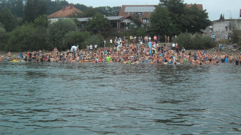 Blick auf den Betrieb beim Strandfest