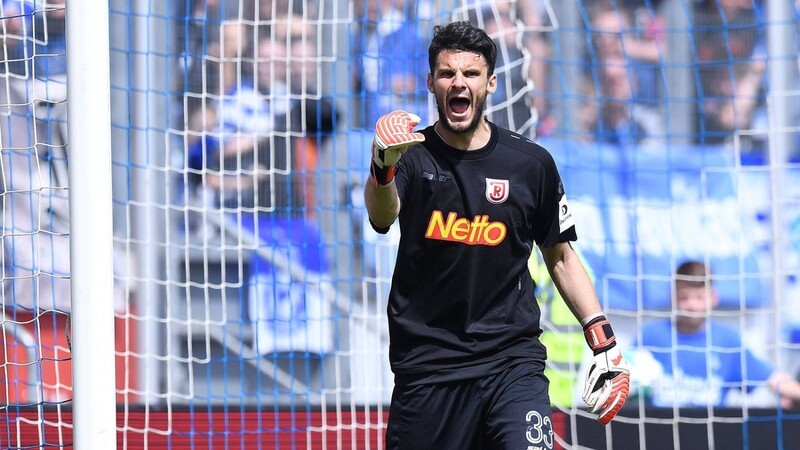 André Weis bleibt auch in den kommenden beiden Spielzeiten beim SSV Jahn Regensburg.