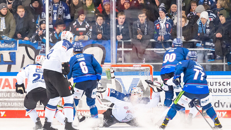 Beim letzten Spiel gegen Nürnberg am 16. Dezember konnten sich die Straubing Tigers über einen 4:2-Sieg freuen.