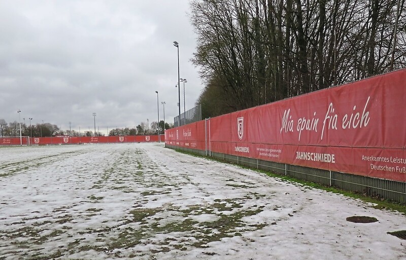 Derzeit trainiert die Jahn-Jugend auf zwei verschiedenen Sportanlagen: am Kaulbach (im Bild) im Stadtsüden und am Weinweg im Westen. 