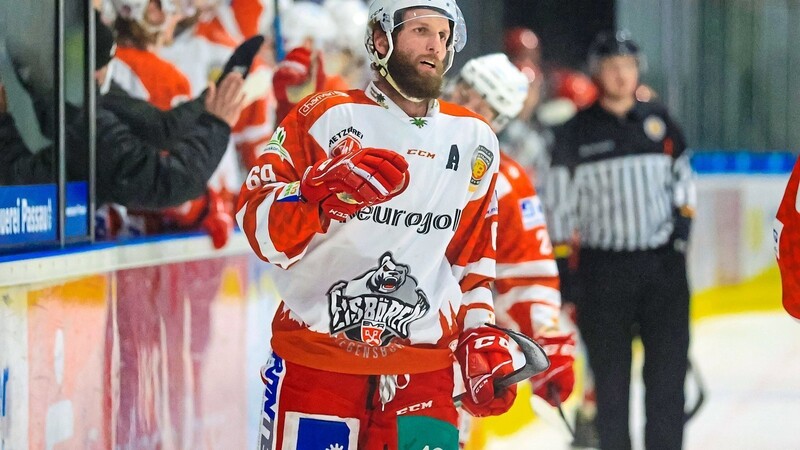 Erzielt gegen Lindau seinen 538. Scorerpunkt für die Eisbären Regensburg: Nikola Gajovsky (Archiv).