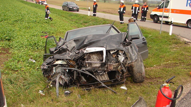 Ein schwerer Unfall hat sich am Donnerstagmittag, 1. November, ereignet. (Foto: Ertl)