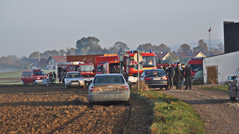 Laut derzeitigem Ermittlungsstand führte offenbar ein technischer Defekt zu dem Brand in dem Hähnchenmaststall.