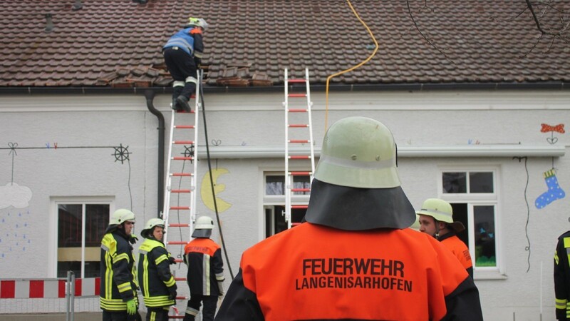 Feuerwehreinsatz am Montag im Kindergarten Moos. Dort war am frühen Nachmittag ein Schwelbrand ausgebrochen.