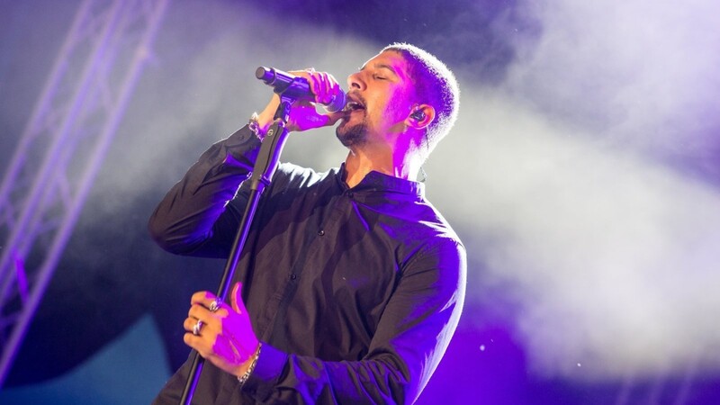 Gänsehautstimmung mit Andreas Bourani in Straubing. (Foto: Mathias Adam)