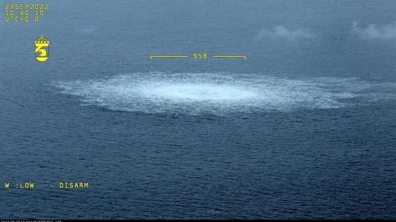 Das Nord Stream 1-Gasleck in der Ostsee, fotografiert aus einem Flugzeug der schwedischen Küstenwache.