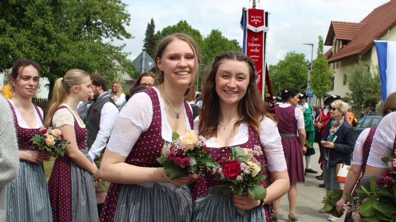 Beste Stimmung herrschte bei der Fahnenweihe der Landjugend Altheim.