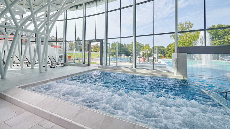 Sind wieder zugänglich: die Warmwasserbecken im Aquatherm.