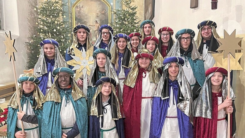 In den nächsten Tagen sind die Ministranten als Sternsinger in der Pfarrei unterwegs.