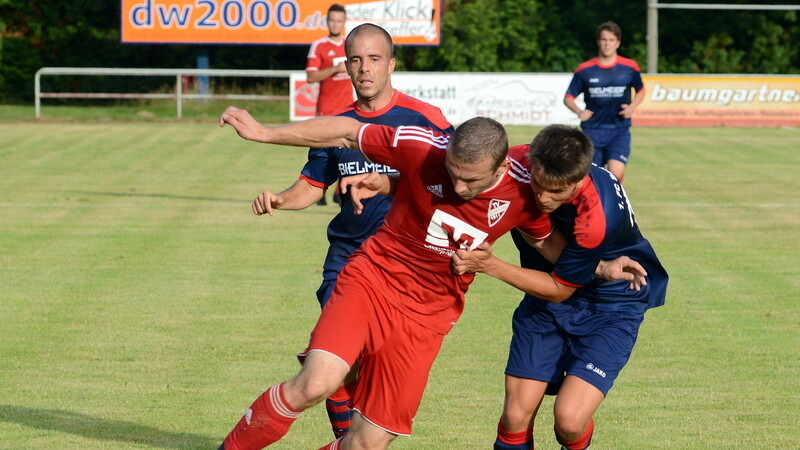 Knapp, aber verdient gewann der 1. FC Bad Kötzting seine erstes Heimspiel der Saison. (Foto: Dirk Meier)