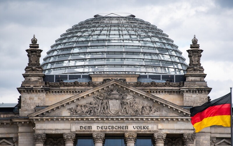 Klaus Sterzenbach berichtet für unsere Mediengruppe aus dem politischen Berlin. Einmal in der Woche erscheint seine Hauptstadtkolumne. 