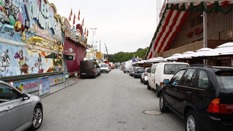 Das Gäubodenvolksfest steht in den Startlöchern, aufgenommen am Mittwoch, 10. August 2016.