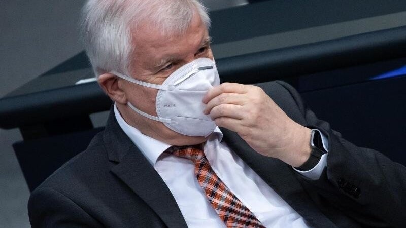 Horst Seehofer am Donnerstag im Deutschen Bundestag.