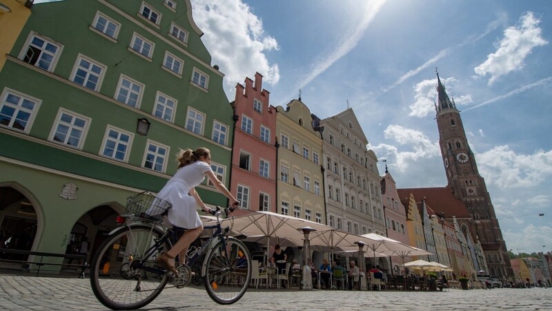 Wegen der Fronleichnamsprozession müssen in Landshut einige Straßen vorübergehend gesperrt werden. (Symbolbild)