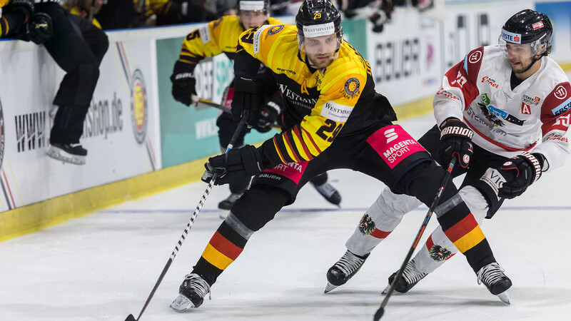 Superstar Leon Draisaitl (links) traf zwar doppelt für das DEB-Team, es reichte aber nicht zum Sieg gegen Österreich.