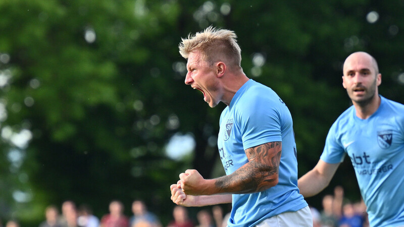 Der SV Motzing sichert sich mit Marcel Brandt in der Relegation die Kreisliga.