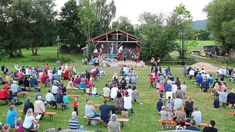 Heuer wurde der Kinderdrachenstich nicht in der Arena am Stadtplatz, sondern auf dem Cave-Gladium-Gelände auf die Bühne gebracht.