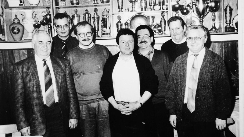 Ein Blick zurück in die Geschichte des Tourismusvereines 1993: Von links Bürgermeiste Alois Zisler, Albert Seidl vom Landratsamt Cham, Vorsitzender Karl W. Drexler, Geschäftsführer Otto Krabatsch, stellvertrender Vorsitzender Heribert Blab und Dietmar Görgner sowie Kassier Hans Tratz.