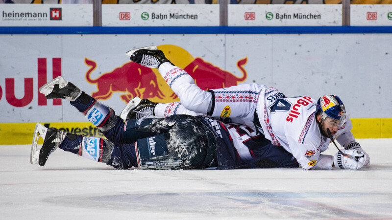 Der EHC, hier Trevor Parkes (oben), musste sich Mannheim geschlagen geben.