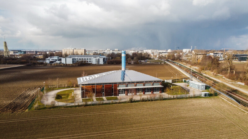 Die Heizzentrale "Am Wiesäckerbach" in Garching. "Von allen Energieerzeugern optisch und physisch am harmlosesten anzusehen" seien die Geothermie-Anlagen, findet Andreas Blassy, Head of Digital & Energy Services von Caverion Deutschland