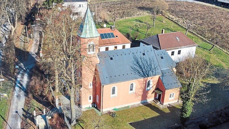 Die Eigenständigkeit der evangelischen Kirchengemeinde von Furth im Wald dürfte bald der Vergangenheit angehören. Ob sie nur mit der in Waldmünchen verschmilzt oder auch mit der in Cham, scheint derzeit noch offen zu sein. Dekanin Ulrike Dittmar ließ jedoch wissen: "Zwischen Cham, Furth im Wald und Waldmünchen soll in den nächsten zwei Jahren eine Pfarrei entstehen."