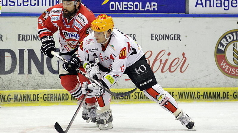 Mit 2:4 unterlag der EVL im Heimspiel den Fischtown Pinguins. (Foto: Georg Gerleigner)