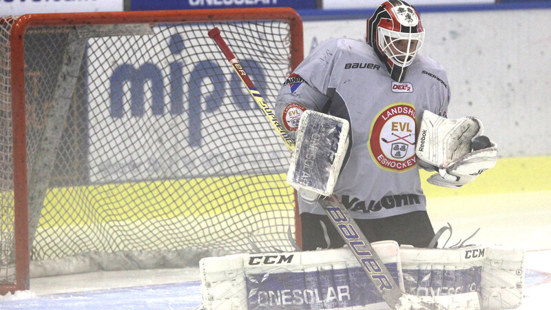 Beim Niederbayern Cup erwarten die Landshuter Torhüter Schüsse aus Dingolfinger- Passauer- und Deggendorfer Hand. (Foto: Roßmann)