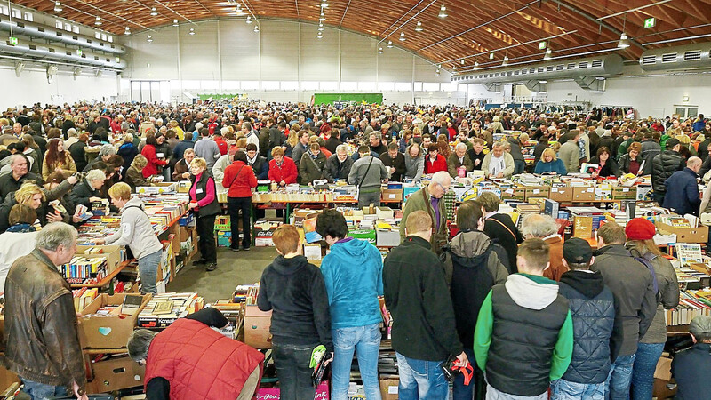 So ist es vor Corona beim Lions Trödelmarkt zugegangen. Die Organisatoren erwarten heuer aufgrund der dreijährigen Zwangspause noch mehr Ware und großen Ansturm.