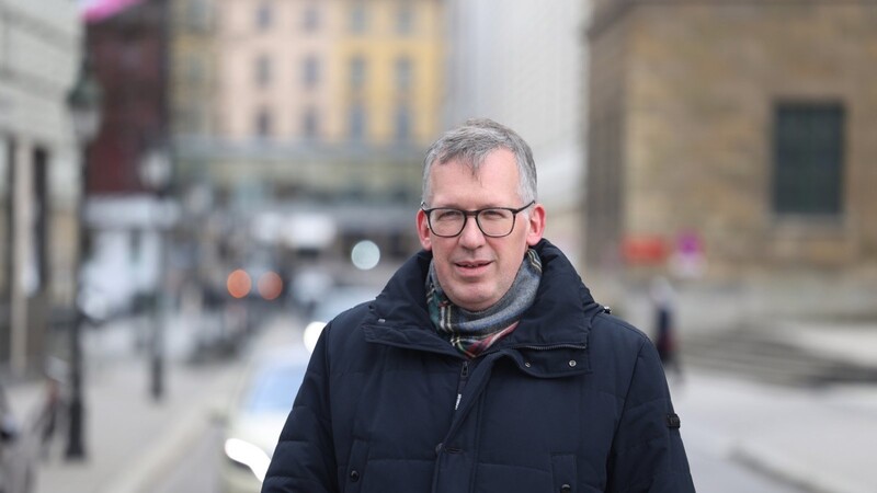 In München kleben sich Klimaschützer gerne fest. Jürgen Mindel will sich mit der Automesse IAA trotzdem in der Innenstadt ausbreiten.