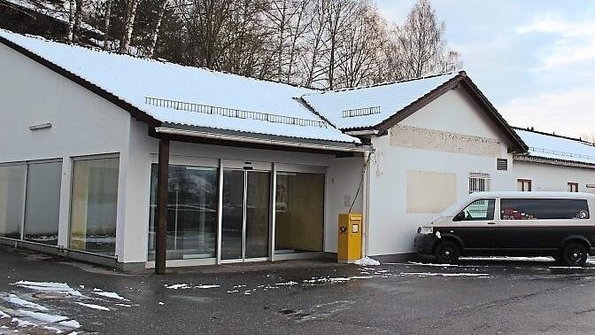 Das leerstehende ehemalige Edeka-Gebäude in der Viechtacher Mönchshofstraße.