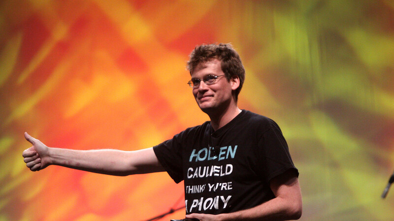 Der US-amerikanische Schriftsteller John Green. (Foto: Wikipedia/MaybeMaybeMaybe)