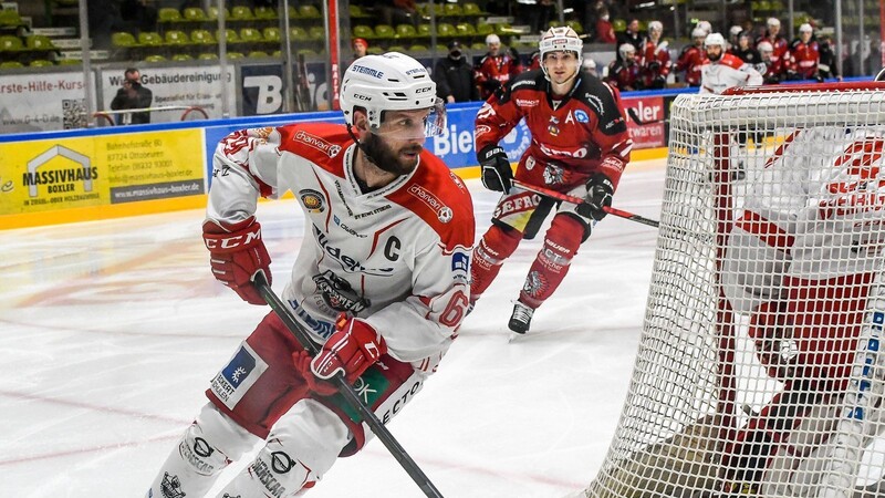 Trug das "C" schon auf der Brust: Regensburgs neuer Kapitän Nikola Gajovsky.