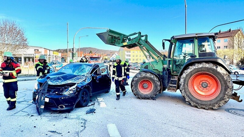 Nur noch Schrottwert hat der Nissan des 60-Jährigen aus dem Raum Weiding.