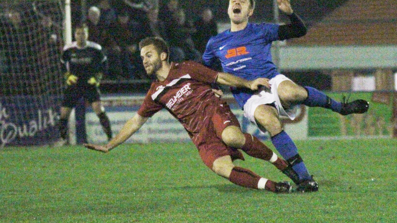 Der 1. FC Bad Kötzting unterliegt in einem umkämpften Landkreisderby gegen Neukirchen mit 1:2.