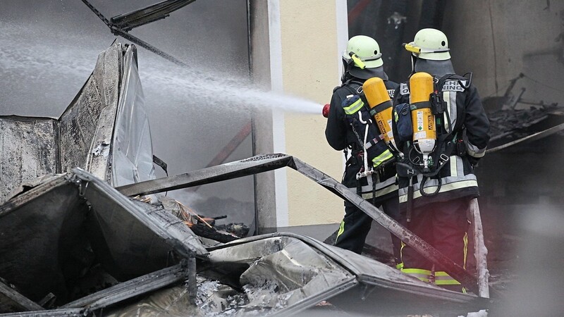 Viele Brände können nur unter Atemschutz gelöscht werden. Deshalb ist es für die Feuerwehren wichtig, genügend Atemschutzgeräteträger zu haben. Die Feuerwehr Pfeffenhausen hat ein Atemschutzkonzept erstellt.