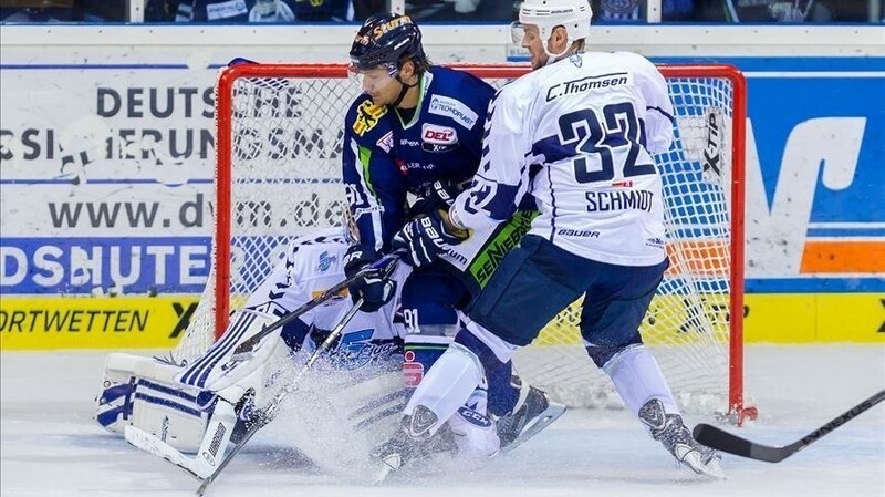 Die Straubing Tigers erwartet am Dienstag eine schwere Aufgabe gegen die Hamburg Freezers. (Foto: Harry Schindler)