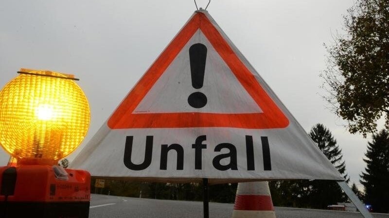 Laut Polizei kam es zu dem Unfall, weil der junge Biker auf die Gegenfahrbahn geriet. (Symbolbild)