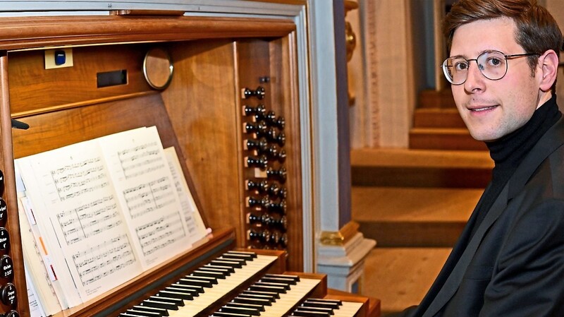 Benedikt Celler brillierte auch solistisch an der großen Domorgel.