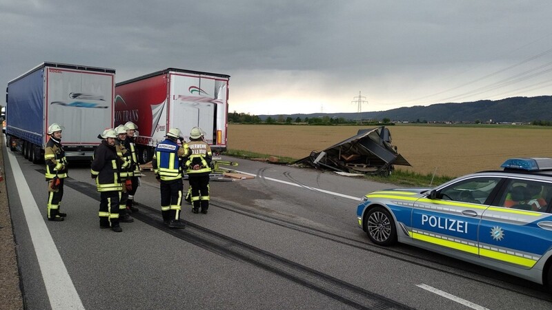 Das Stauende auf der A3 zwischen Wörth an der Donau und Rosenhof wurde drei Lastwagen zum Verhängnis