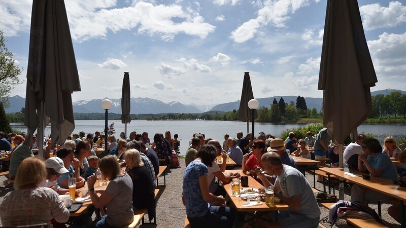 Der heiße Sommer kam dem Tourismus und der Gastronomie zu Gute. Der Umsatz im August stieg um 6 Prozent. (Symbolbild)