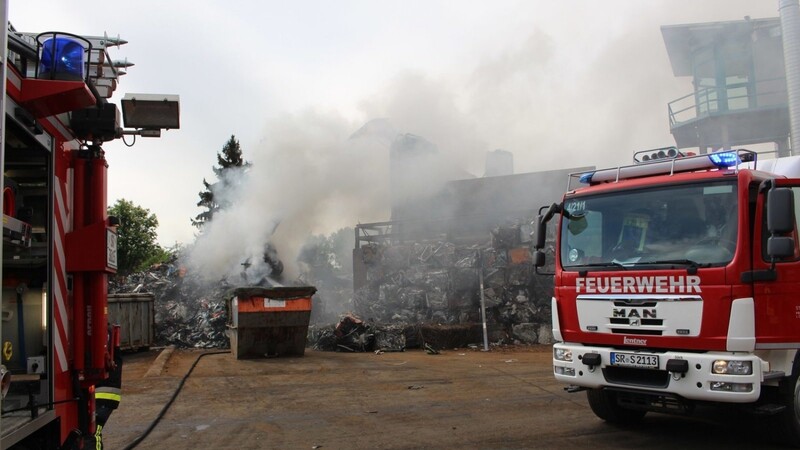 Feuerwehreinsatz am Mittwochvormittag im Sachsenring in Straubing.