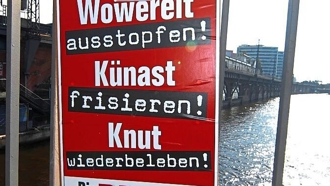 Die Satirepartei "Die PARTEI" sorgt immer wieder mit provokanter Wahlwerbung für Aufsehen.