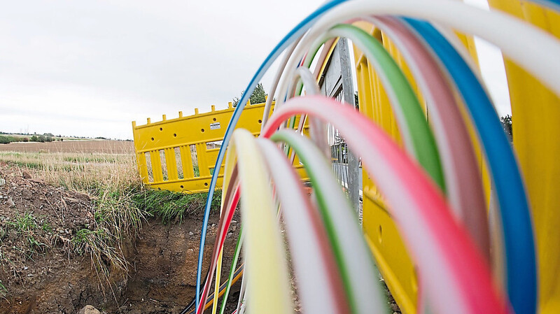 Acht Millionen Euro sollen pro Kommune für den Ausbau zur Verfügung stehen.(Symbolfoto)