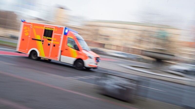 Eine Betrunkene baute im Rottal einen Unfall und hatte ihre beiden Kinder im Wagen dabei. (Symbolbild)